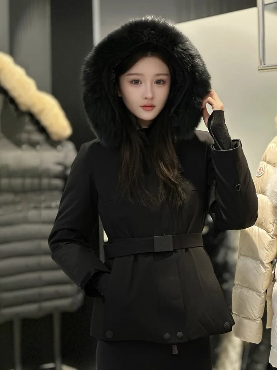 Giacca Imbottita Trendy con Cintura in Vita, Cappotto Invernale di Alta Gamma per Donna, Collo in Pelliccia Grande, Outfit da Sci, Abbigliamento Elegante per il Pendolarismo