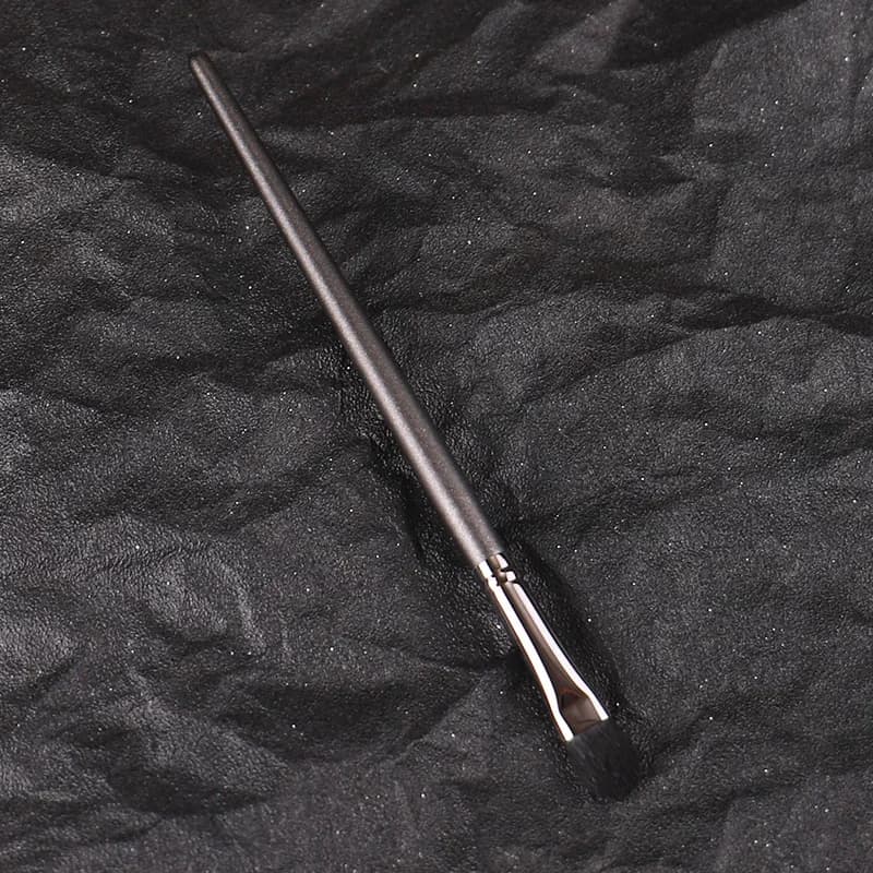 Piccasso Grey Makeup Brush 707 Medium Shade Brush Professional Face Shade Brush in Solid Wood Soft Squirrel