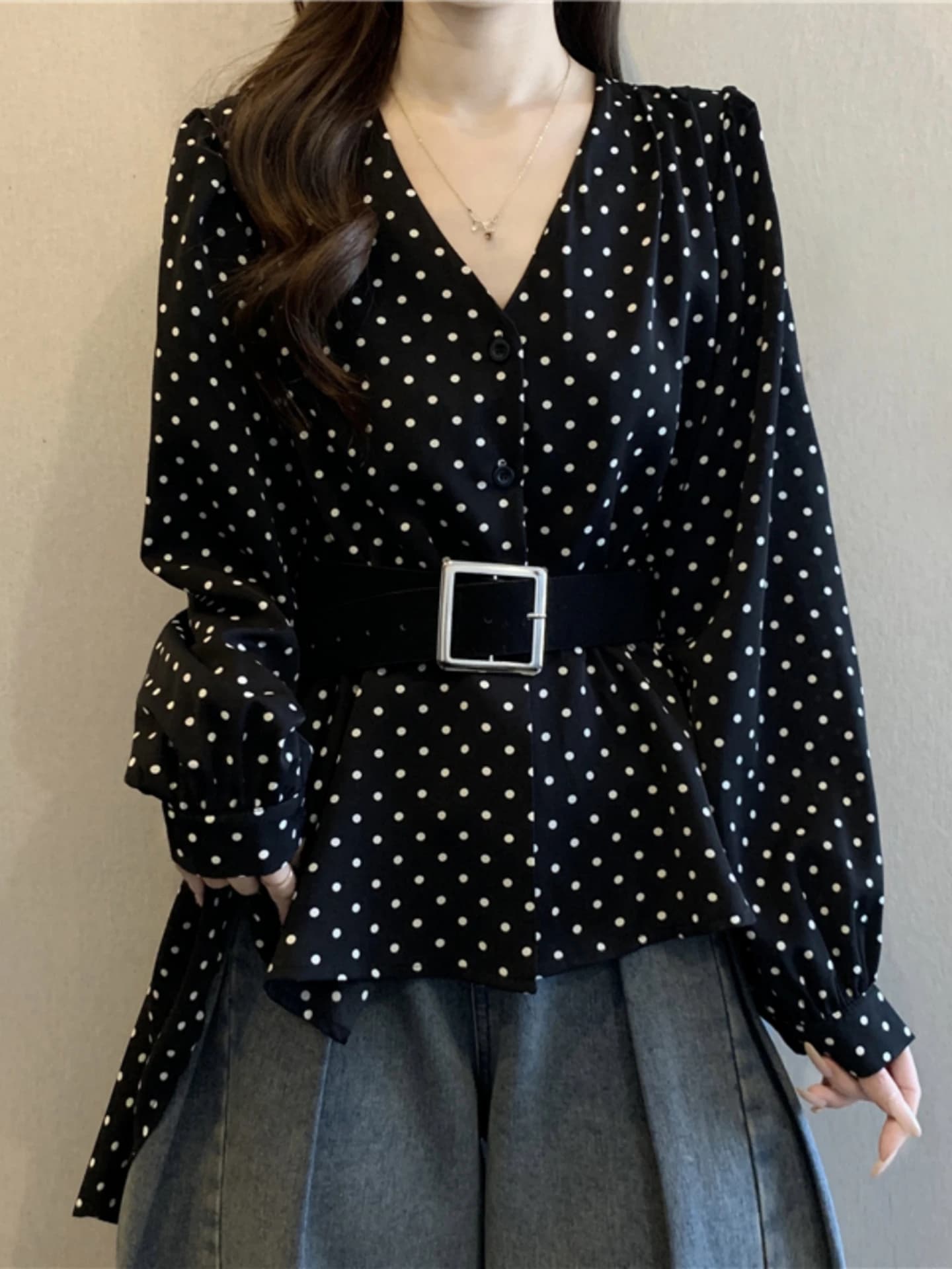 Polka Dot V-Neck Long Sleeve Base Shirt Women's Spring Autumn New Large Size Fat MM Slimming High-End Feeling Belted Waist Top