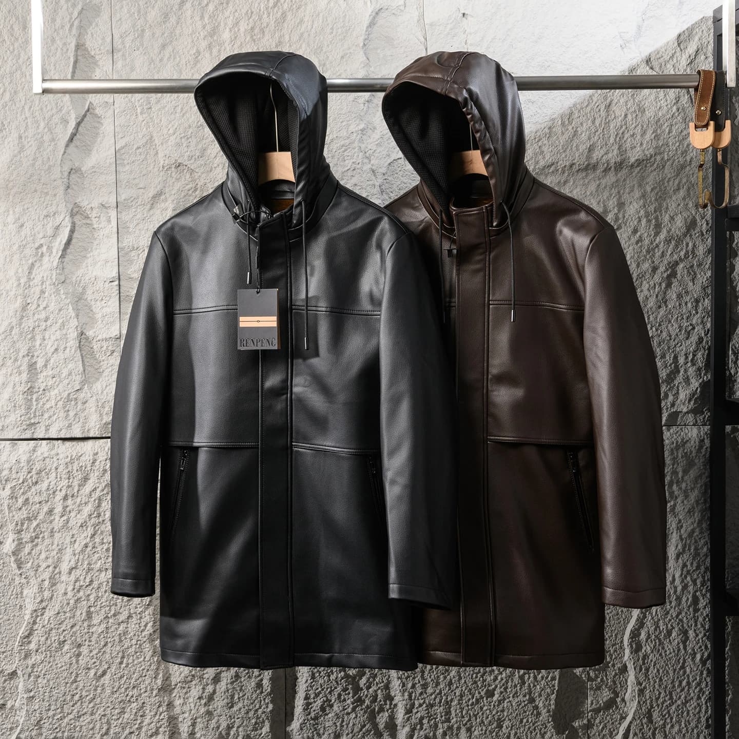 Set Due Pezzi Tre-in-Uno per Uomo, Giacca in Pelle con Cappuccio Foderata in Pile, Calda, Morbida e Pesante, Anti-Freddo