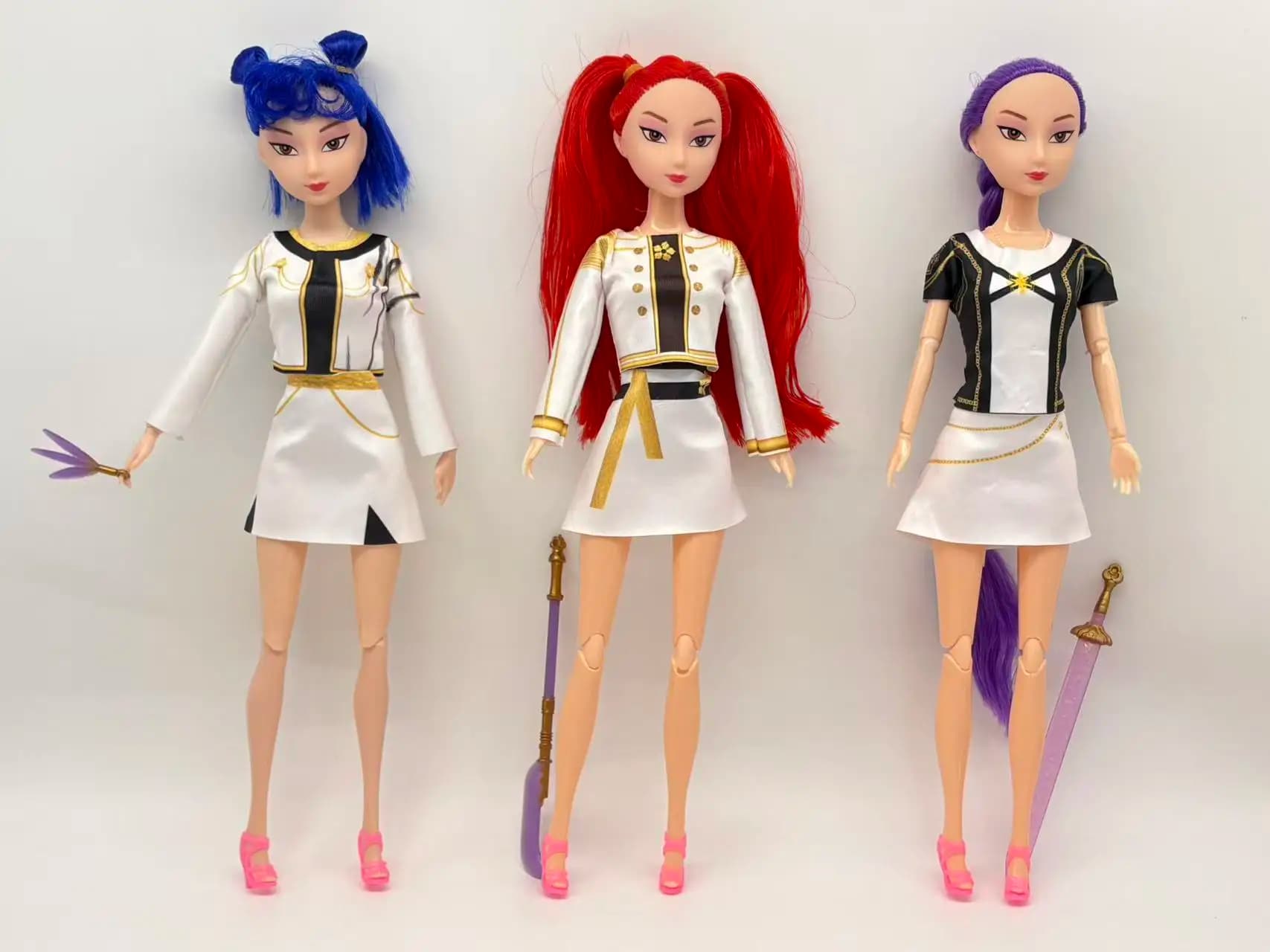 Bambola d'azione con articolazioni mobili, bambola musicale con armi e accessori per giochi, spade e giocattoli, regali per bambine