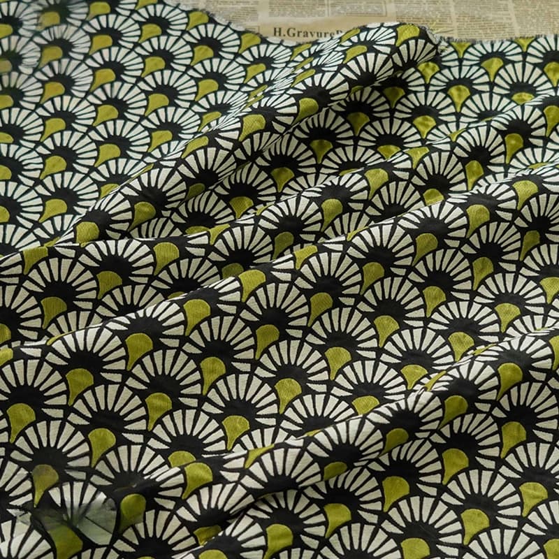 Fan Blossom Rayon Tessuto Jacquard Cappotto in rilievo occidentale Gonna a sbuffo rigida Autunno Inverno Tessuto decorativo strutturato tinto in filo
