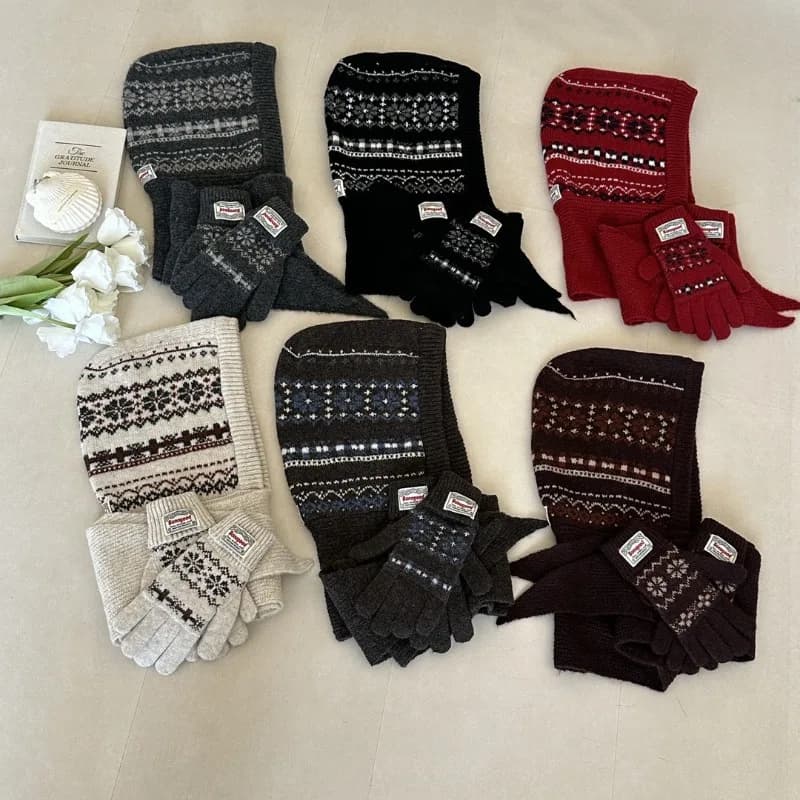 Fashionable and versatile scarf hat gloves Set of three pieces for autumn and winter cycling suit