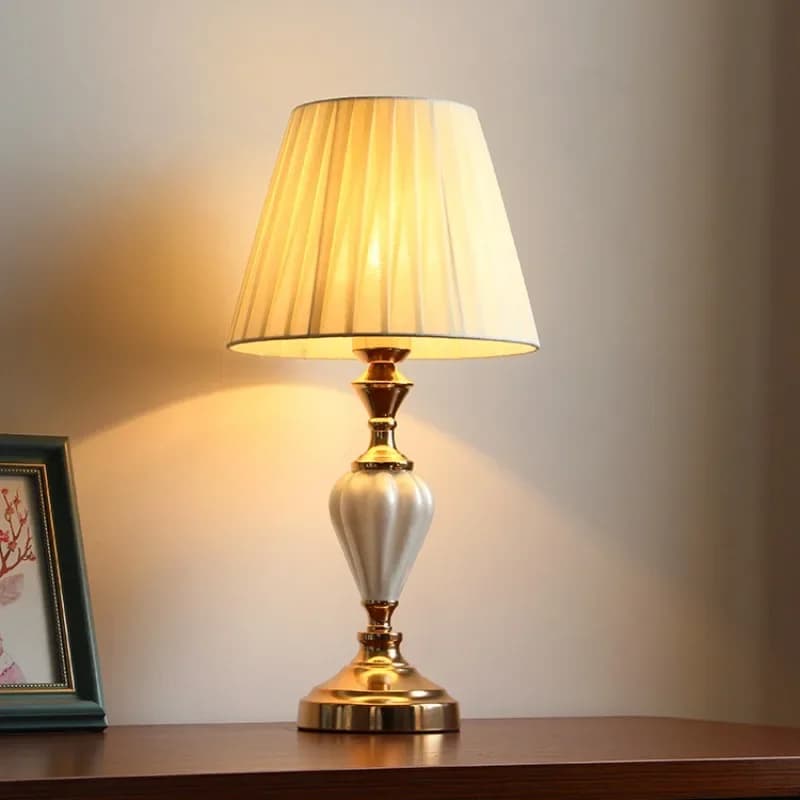Lampada da scrivania americana, lampada da comodino, luce per camera da letto, lusso semplice per camera matrimoniale, stile europeo di alta gamma, soggiorno francese