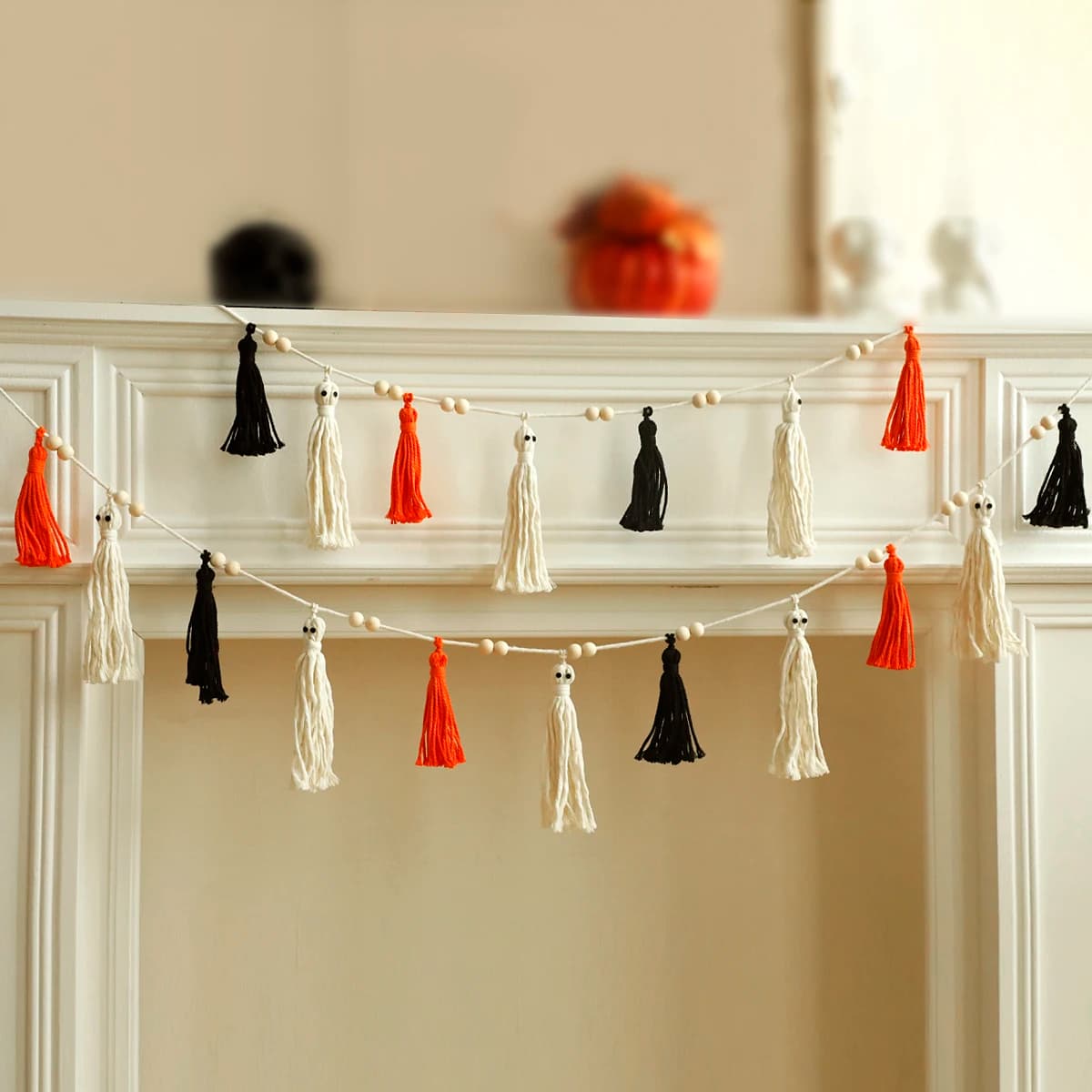 2pcs Halloween Macrame Tassel Garland Cute Ghost Shaped Hanging Decor with Wooden Beads Bedroom Living Room Wall Decoration Gift