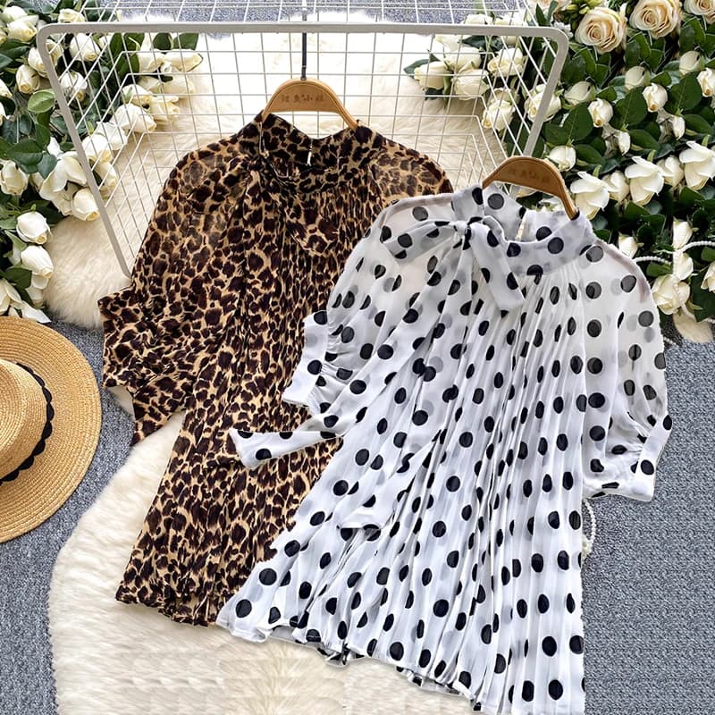 Nuove camicette con volant Camicie e camicette con maniche a sbuffo da donna Camicetta da donna con volant bianco nero con top increspato