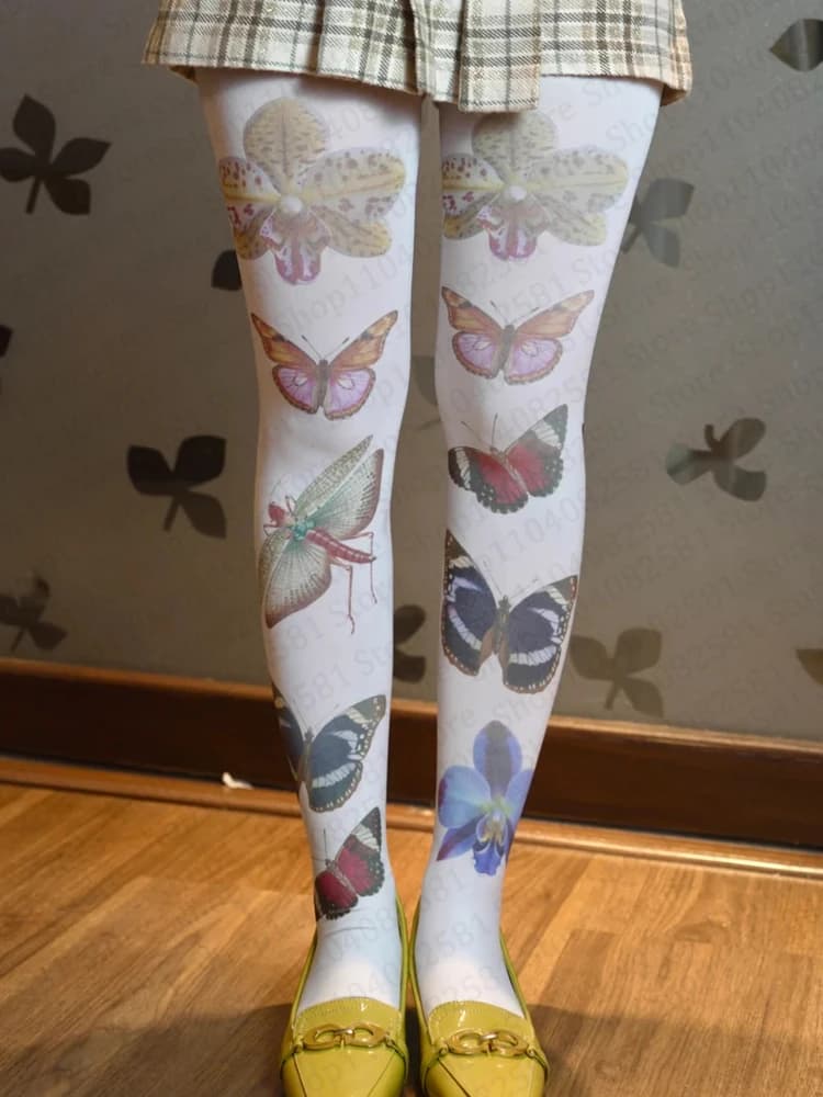 Slim fit tights with Y2K floral print, casual punk style, gothic aesthetics, white, modelling, for cosplay, 2000s emo style.