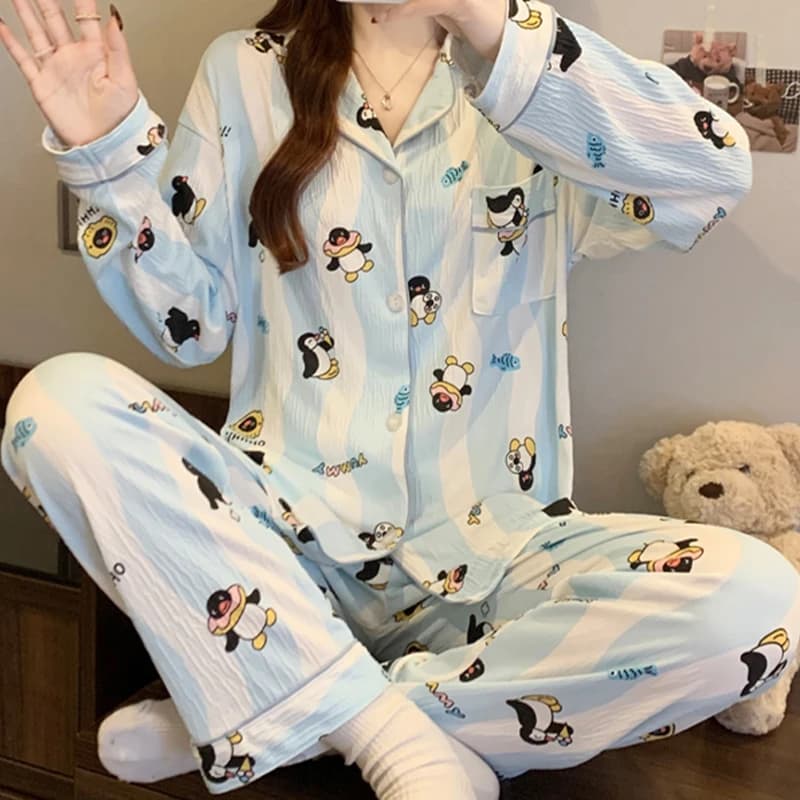 Cartoon Cute Penguins Stampa Pigiama da donna Moda Blu Bianco a righe Seta di latte Homewear 2025 Primavera Autunno Nuovi indumenti da notte casual