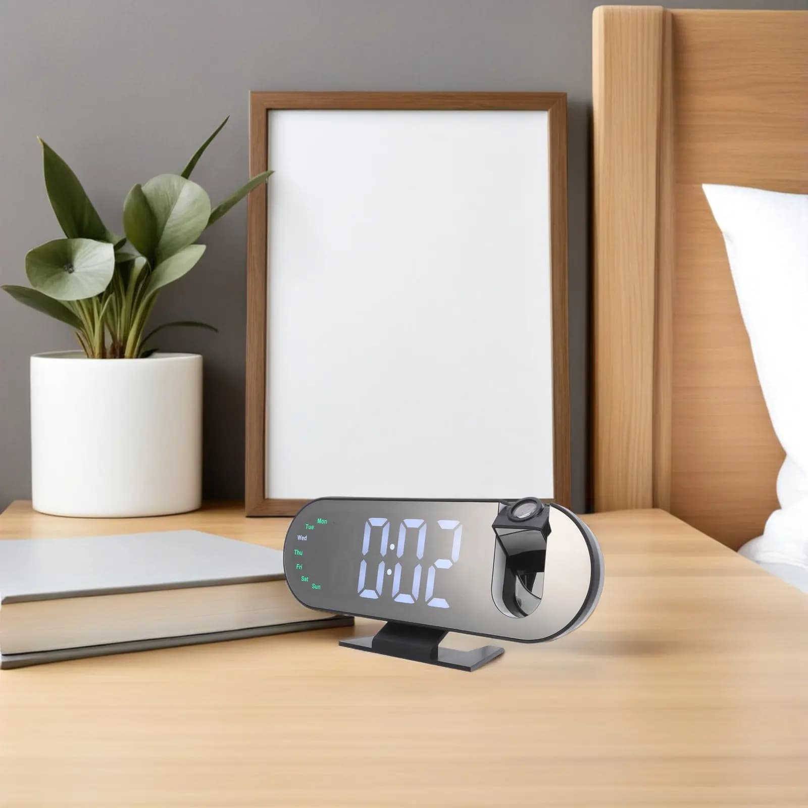 Sveglia con Proiezione LED e Finitura a Specchio - Orologio Digitale da Tavolo 9.1x3.7x2.2 Pollici - Display Chiaro Proiettabile a Parete per Camera da Letto