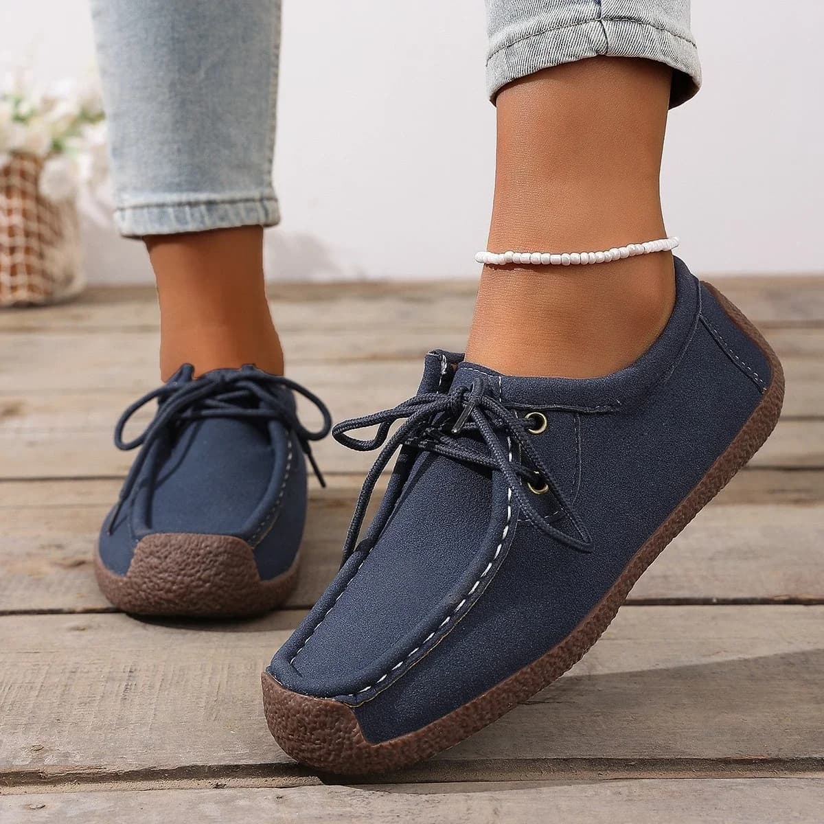 Nuove donne di arrivo scarpe casual 2026 appartamenti in pelle scamosciata sneakers stringate mocassini scarpe da donna mocassini moda plus size 35-42