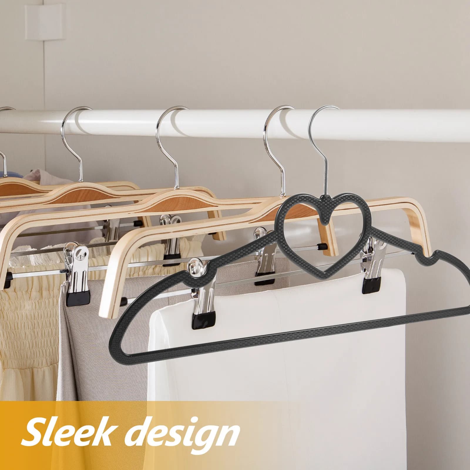 10 appendiabiti eleganti a forma di cuore antiscivolo, appendiabiti in plastica resistente, salvaspazio per camicie, maglioni, cappotti, giacche
