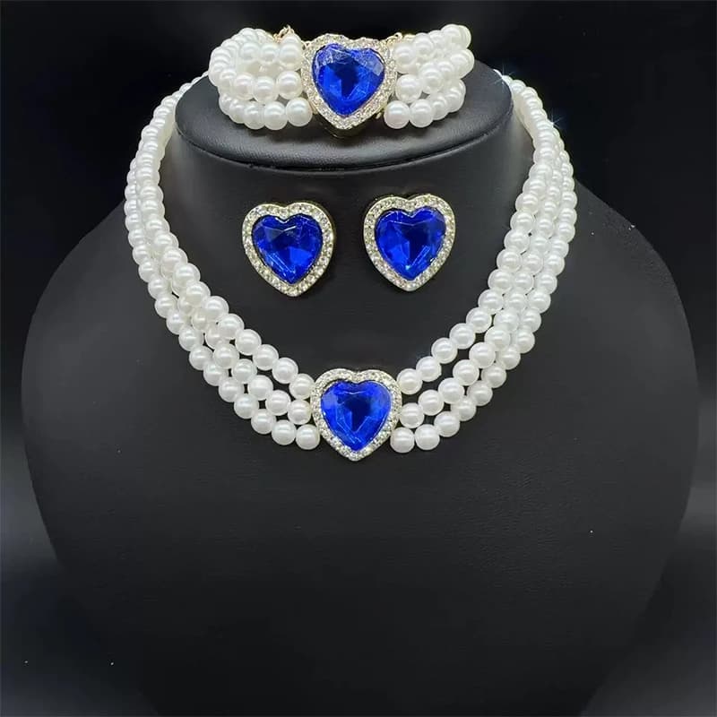 Set di gioielli con perle bianche multistrato per donna, collana, braccialetto, orecchino, set di gioielli in cristallo a forma di cuore per festa di nozze