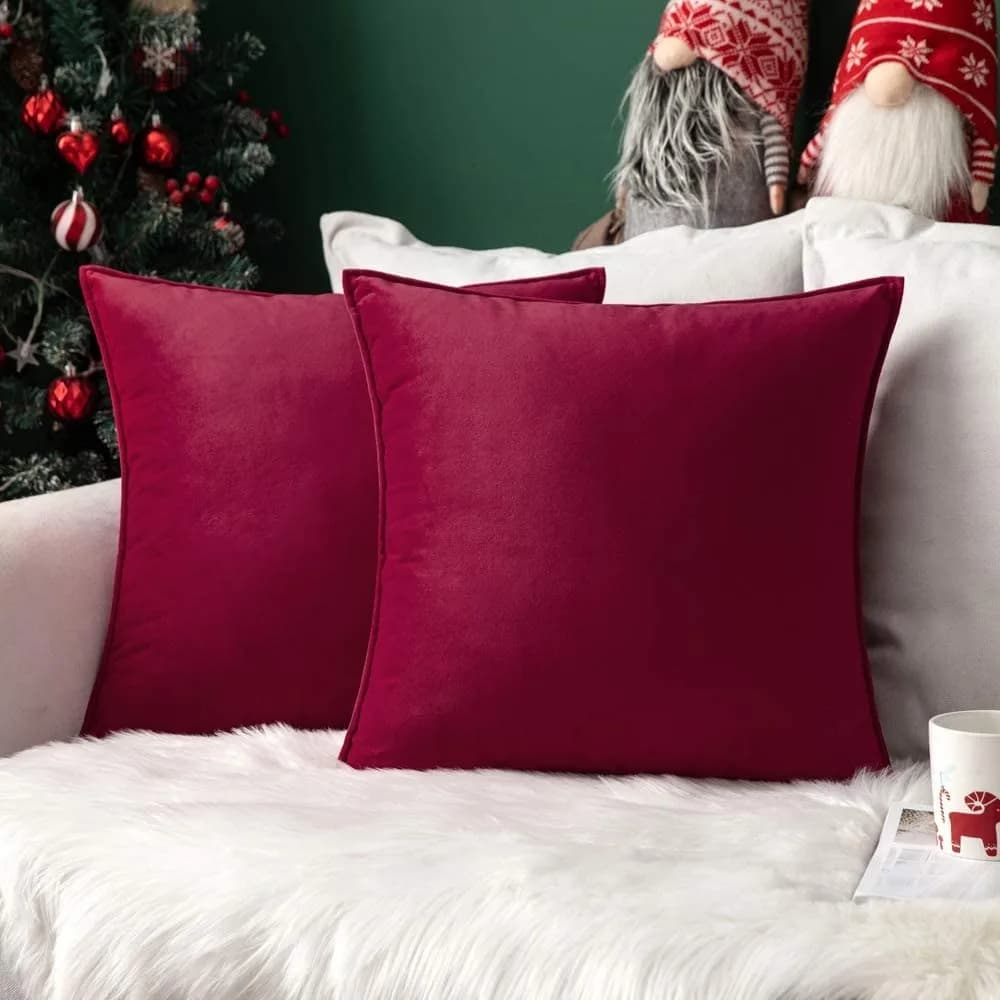 2pcs Red Christmas Pillow Covers Decorative Throw Pillow Covers Case for Couch Bed Soft Velvet Cushion Covers with Hidden Zipper