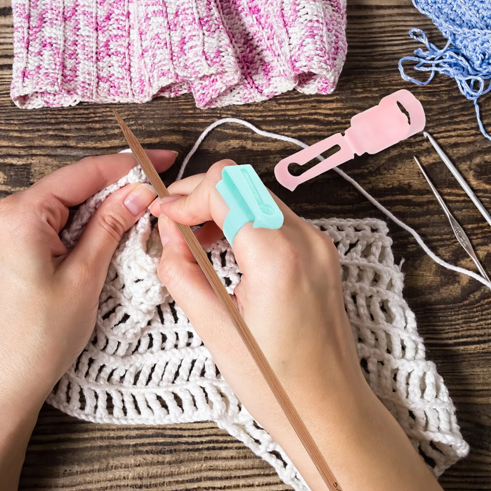 4Pcs Finger Yarn Guide Tool Sweater Knitting Tool Finger Splitter Convenient for Crochet Knitting DIY Craft Yarn Guide Holder