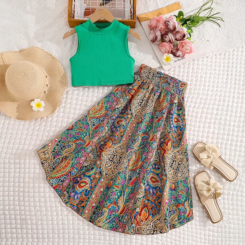 Set top e gonna verdi per ragazze 8-12 anni, top corto senza maniche con bordo a costine sul davanti e gonna con stampa paisley/elastico in vita sul retro, abbigliamento quotidiano per bambini