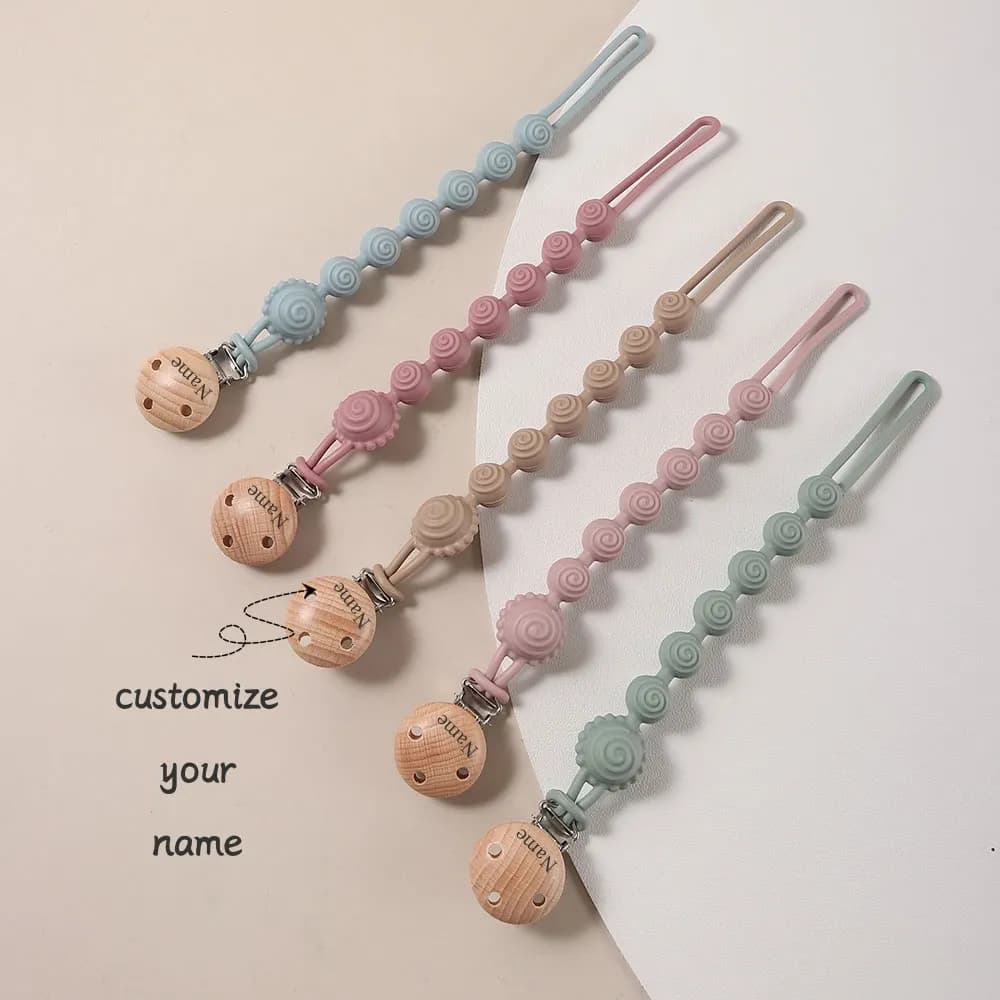 Nome personalizzato Clip per ciuccio in silicone con design a spirale Giocattolo per massaggiagengive, catena porta ciuccio antigoccia per neonati 2026