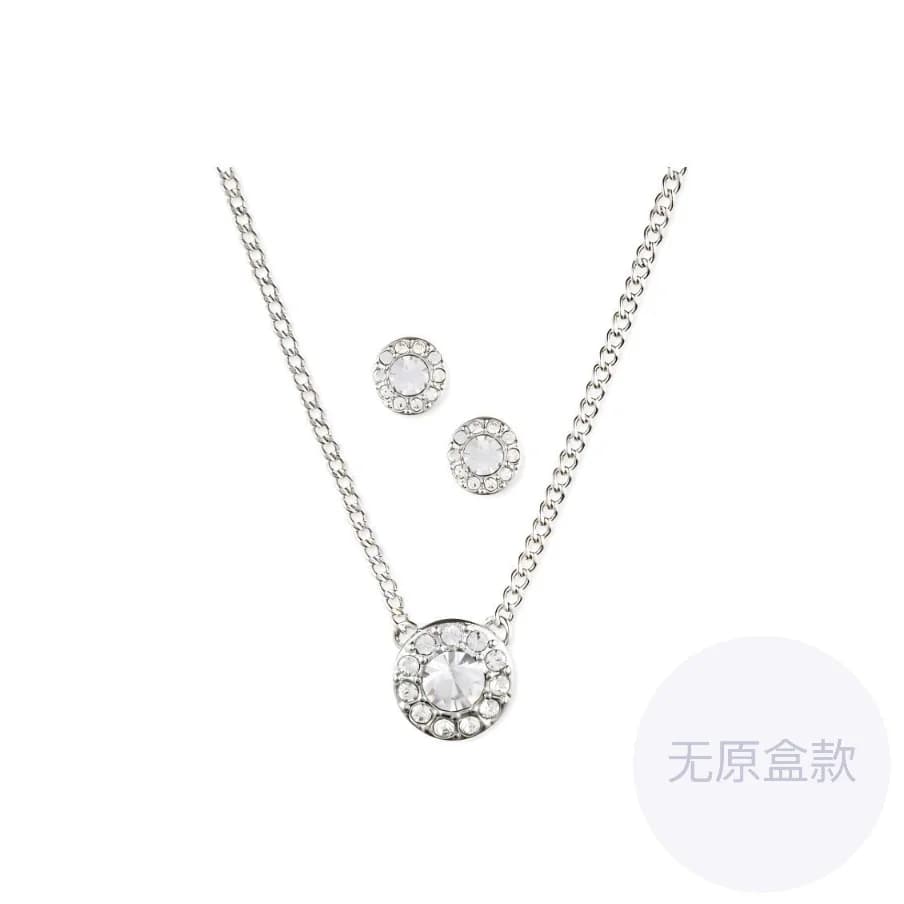 Set di collana e orecchini con cristalli Givenchy da donna in argento 60404207-NYO