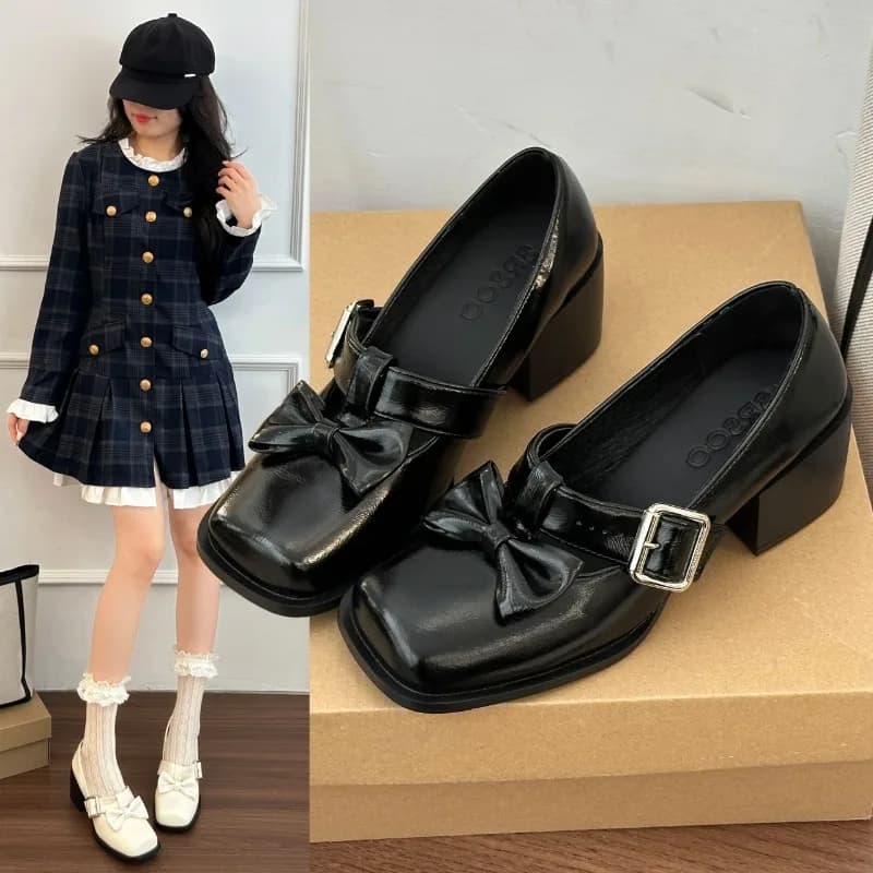 Nuove Scarpe con Punta Quadrata 2026, Mocassini Neri da Donna con Fibbia e Tacco Basso