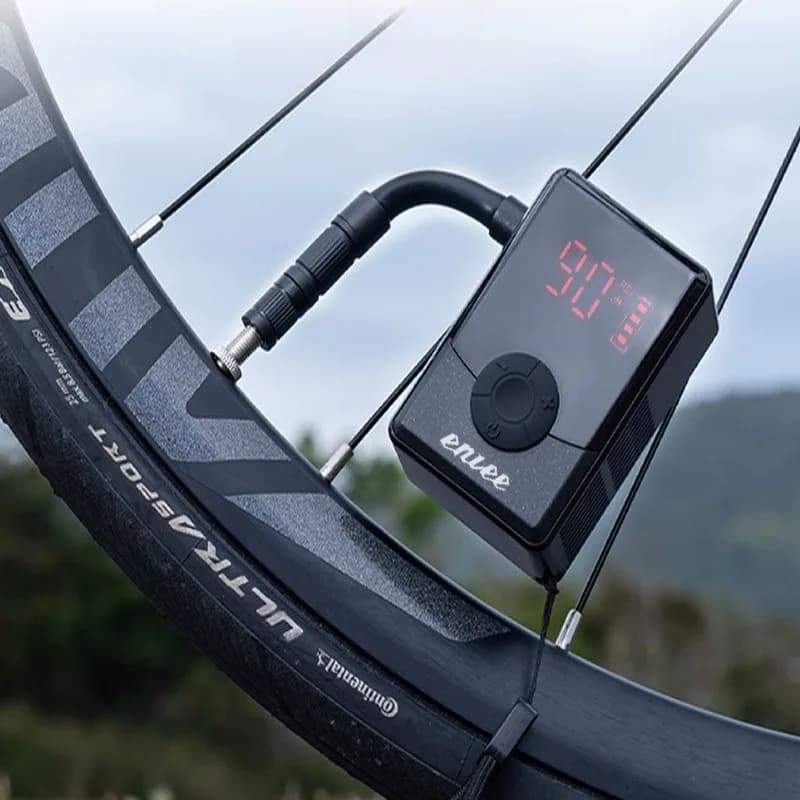 Bicicletta da equitazione Pompa elettrica Mountain Bike Mini pompa ad aria veloce Ricarica Display digitale Regolazione Pompa da bicicletta Accessori per biciclette