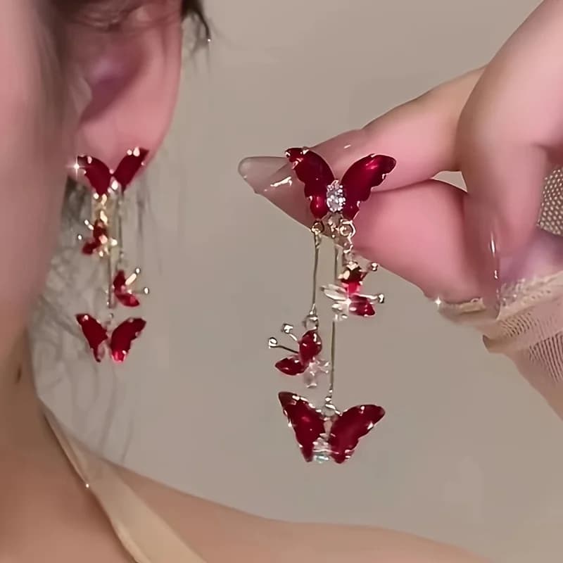 1 pair of women's retro pink flower long stud earrings, spring and summer new high-end exaggerated earrings.