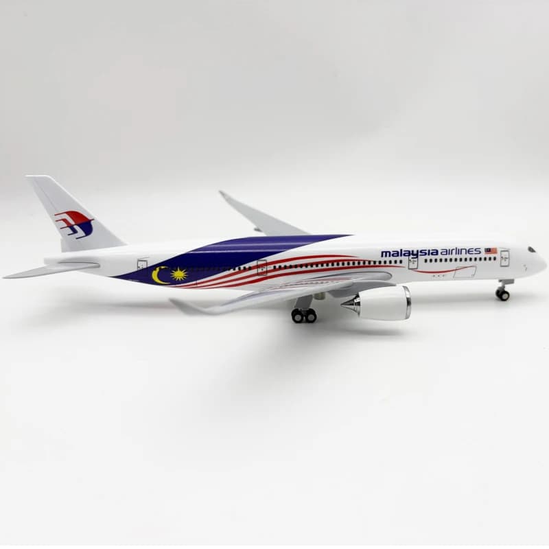 1/250 Scale Malaysia A350 Airplane Model Kits 30cm Diecast Resin Plane Model With Display Stand For Adult Aviation Gift Or Decor
