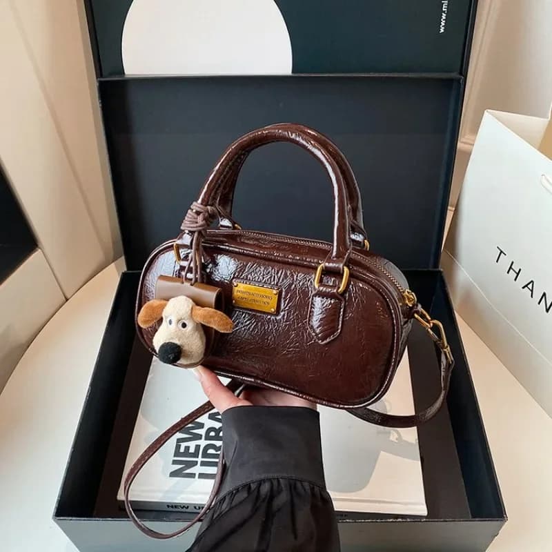 2026 Designer Women's Handbag In High-Quality Leather With Embroidery Detail Elegant Look For Special Occasions Gift