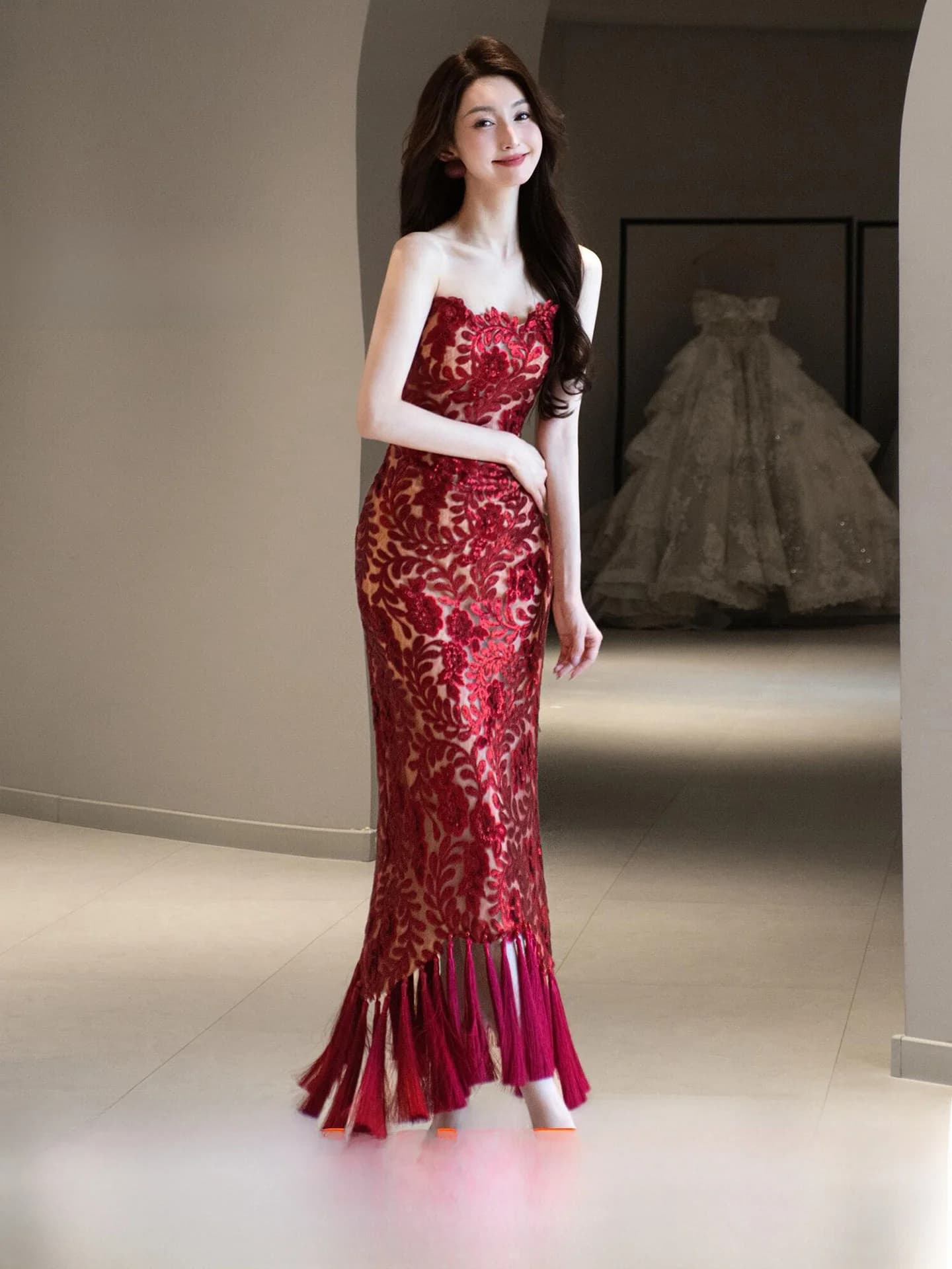 Elegante Abito da Sposa in Pizzo Stile Sirena per Feste Serali e Ricevimenti Nuziali, Design Coreano con Cerniera Posteriore e Gonna Lunga per Donne 18-25 Anni