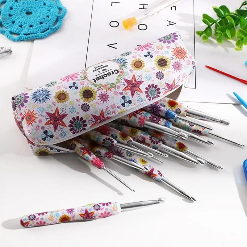 Set di uncinetti 14 misure per maglieria ergonomica per principianti, uncinetto con impugnatura morbida per adolescenti, adulti, ragazzi, ragazze, appassionati di calzini