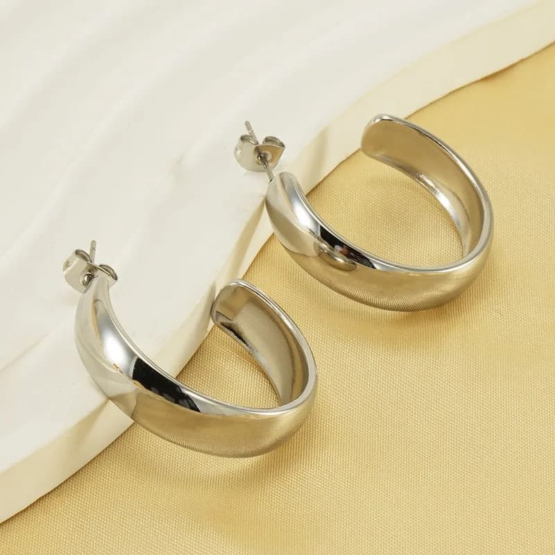 Nuovi Orecchini a Cerchio in Acciaio Inossidabile dal Design Minimalista, Orecchini di Tendenza per Donne