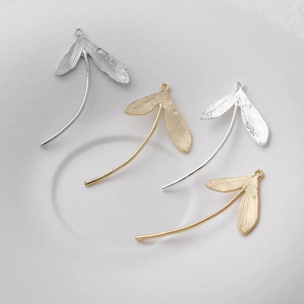 4 pezzi delicati orecchini con ciondolo a foglia lunga per la creazione di gioielli risultati accessori fai da te in ottone placcato oro 14k 44 * 24mm