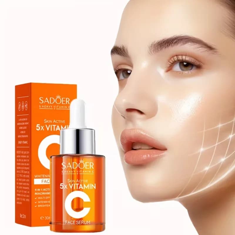 Vitamin C Serums Has a Gentle Texture That Hydrates And Moisturizes The Skin