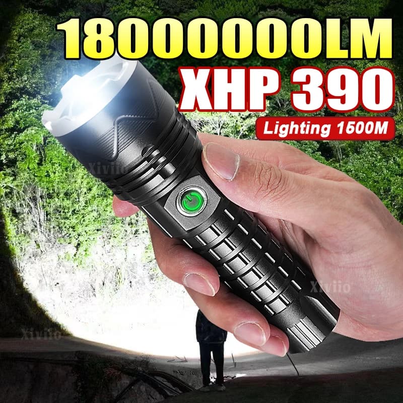 Torcia XHP390 Più Potente, Ricaricabile, Portatile, con Zoom Telescopico, Lanterna Tattica per Emergenze, Escursionismo e Campeggio