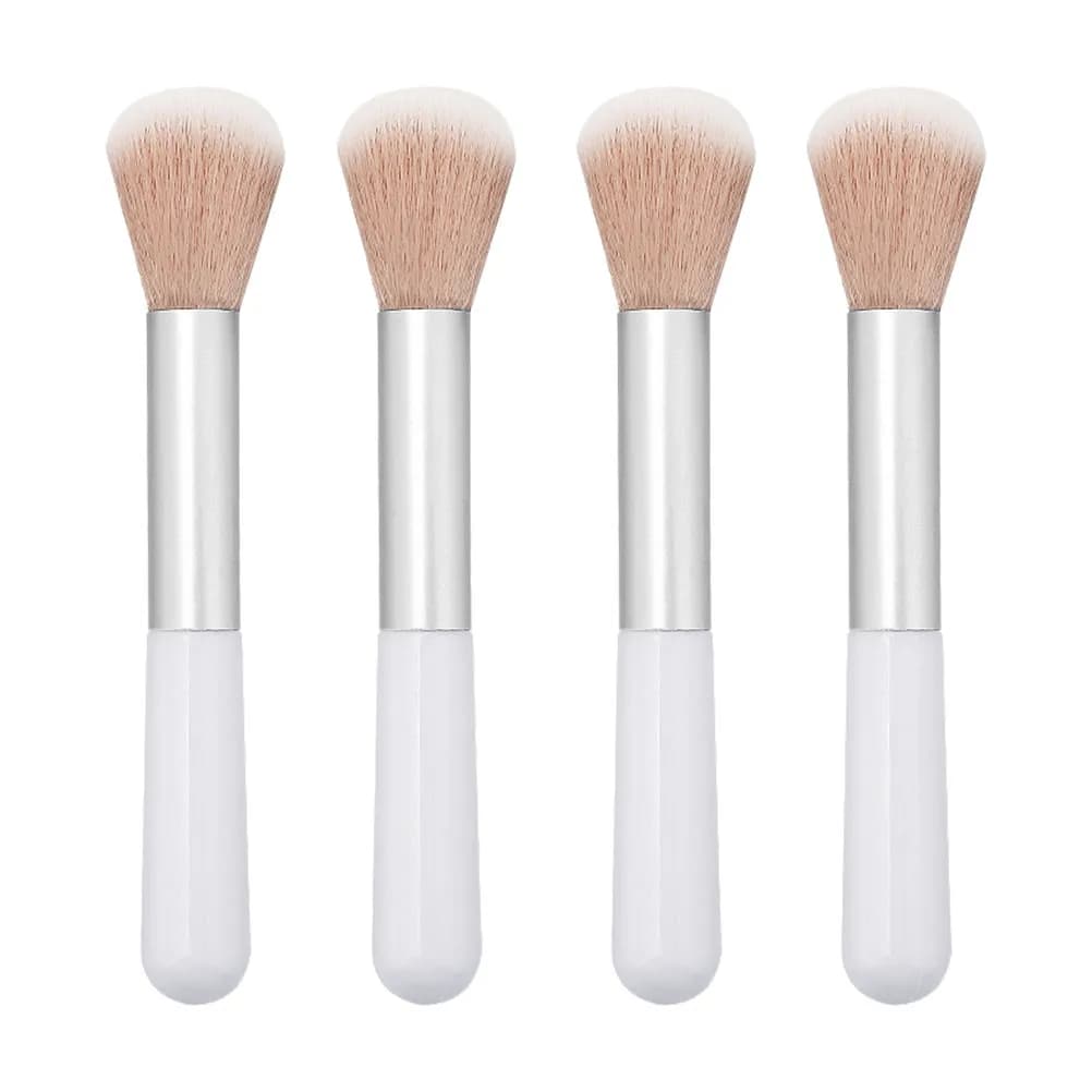 Set of 4 Professional Brushes with Soft Synthetic Seeds for Fondotinta, Blush, Cypria and Smooth - Women's Makeup