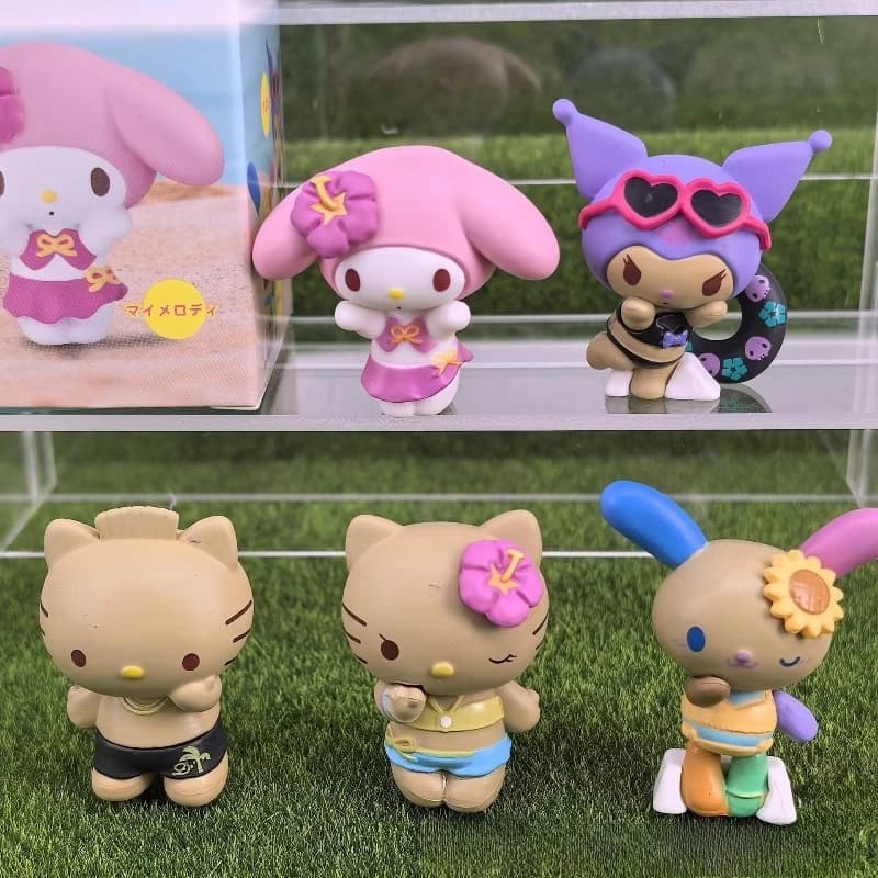 Sanrio Anime Figura Hello Kitty Kuromi Pelle nera Kt Cat Melody Estate Vacanza al mare Serie Scatola cieca Giocattolo Ornamento Regali per bambini