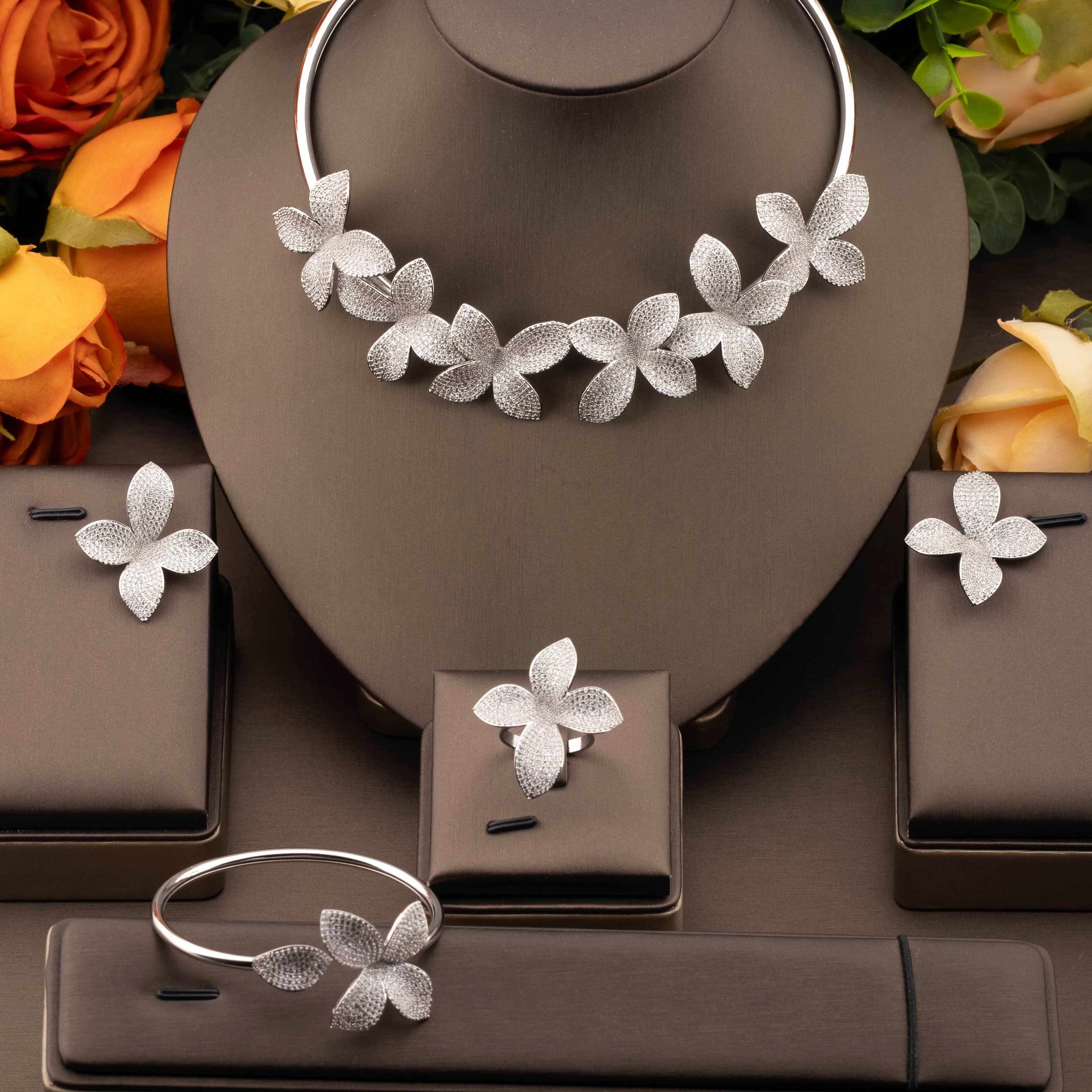 1 Set of Luxurious and Elegant Jewelry Set with Sparkling Cubic Zirconia Leaf Design, Suitable for Women to Wear at Weddings and Banquets