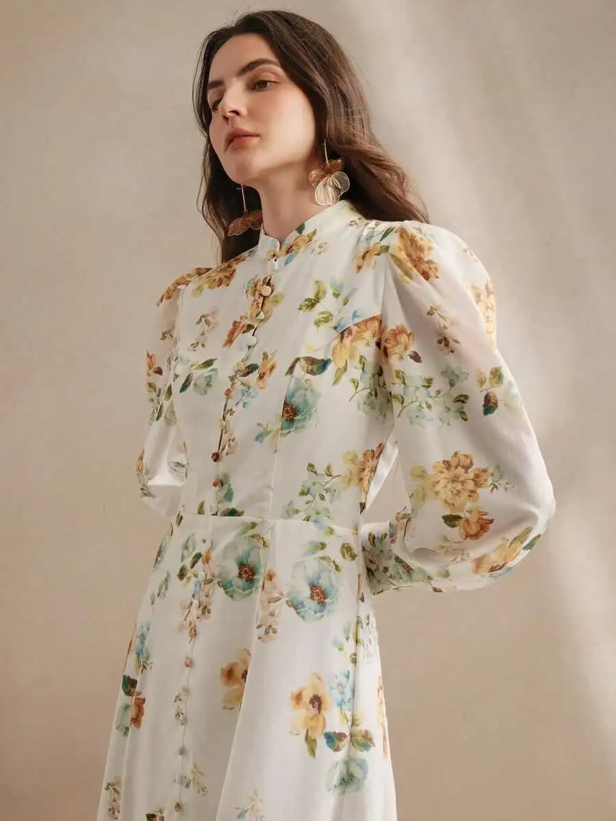 Elegante abito a maniche lunghe con stampa floreale e colletto rialzato per donna, primavera
