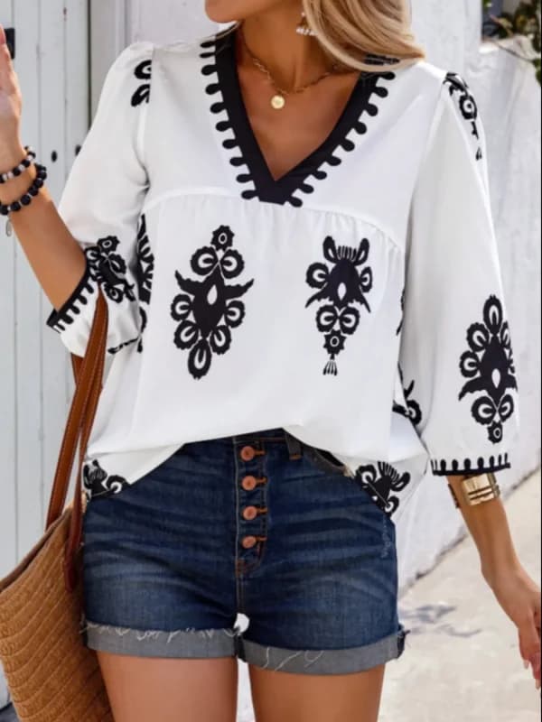 Plus Size 1Xl-5XL Camicia moda donna Camicetta Casual scollo a V Allentato Estate Casual T-shirt da esterno Top traspiranti