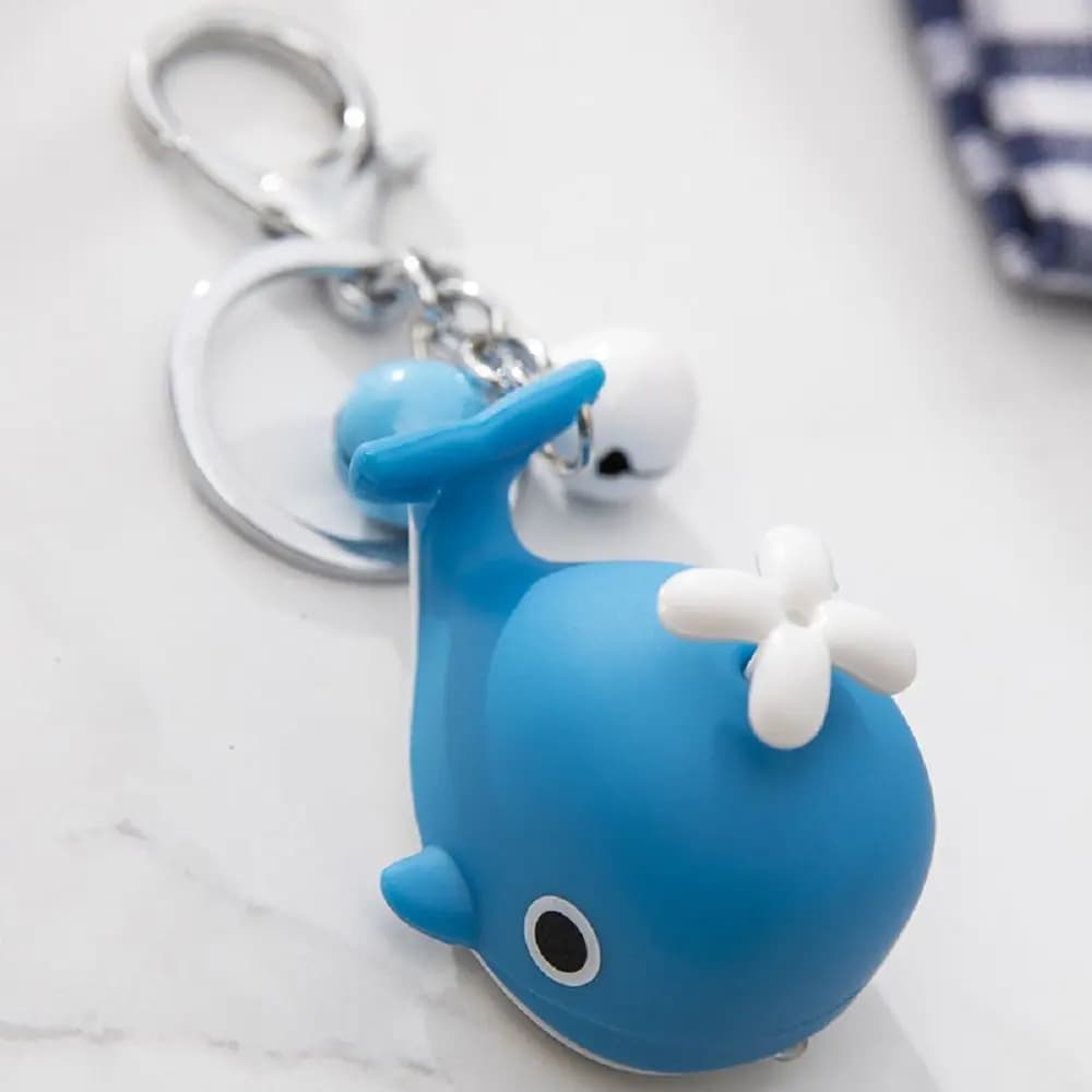 Portachiavi con balena di mare leggera con suono luminoso Portachiavi con balena a LED Anelli in metallo con cartoni animati Ciondolo per borsa portachiavi a LED con animali