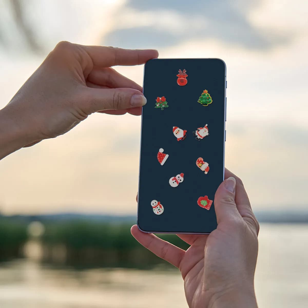 30Pcs Christmas Cartoon Resin Charms Flatback Pendants for Phone Case DIY Hair Clip Jewelry Making Craft Supplies Decor