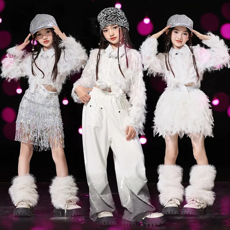Abbigliamento hip-hop carino per bambini Camicia di piume bianche Crop Top Pantaloni larghi a pieghe casual Minigonna per vestiti per costumi di danza jazz per ragazza