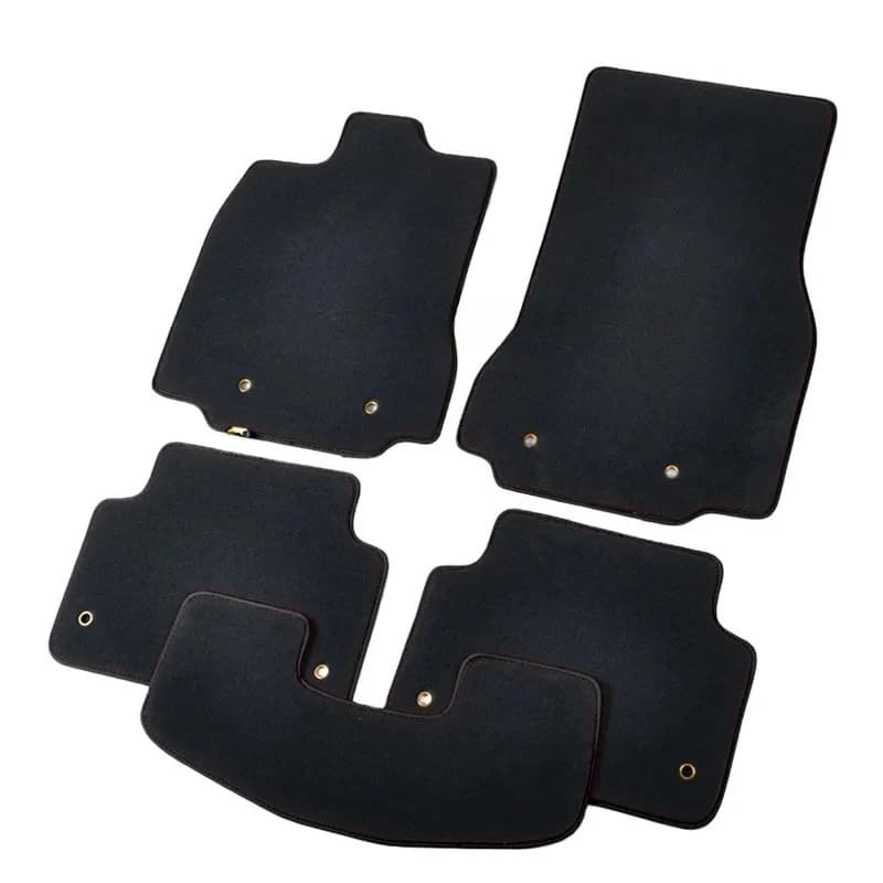 Un set completo di tappeti di lusso per auto, tappetini OEM, tappetini decorativi per auto