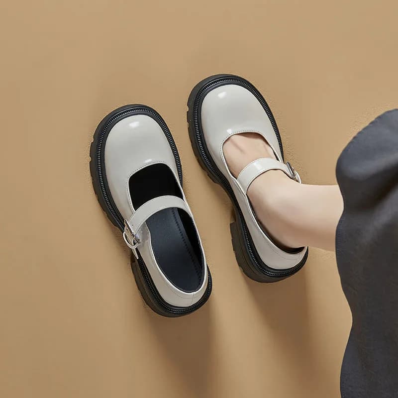 Scarpe Mary Jane da Donna 2026 con Plateau, Stile Britannico, Suola Spessa, Suola Leggera in Schiuma, Soletta in Pelle di Pecora, Lucide
