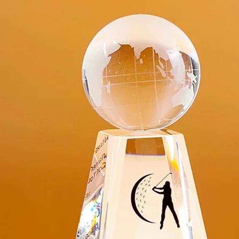 Trofeo in Cristallo Personalizzato per Eventi Sportivi, Premi Aziendali, Trofei per Dipendenti Eccellenti, Pallina da Golf, Forma Trapezoidale, 1 Pezzo