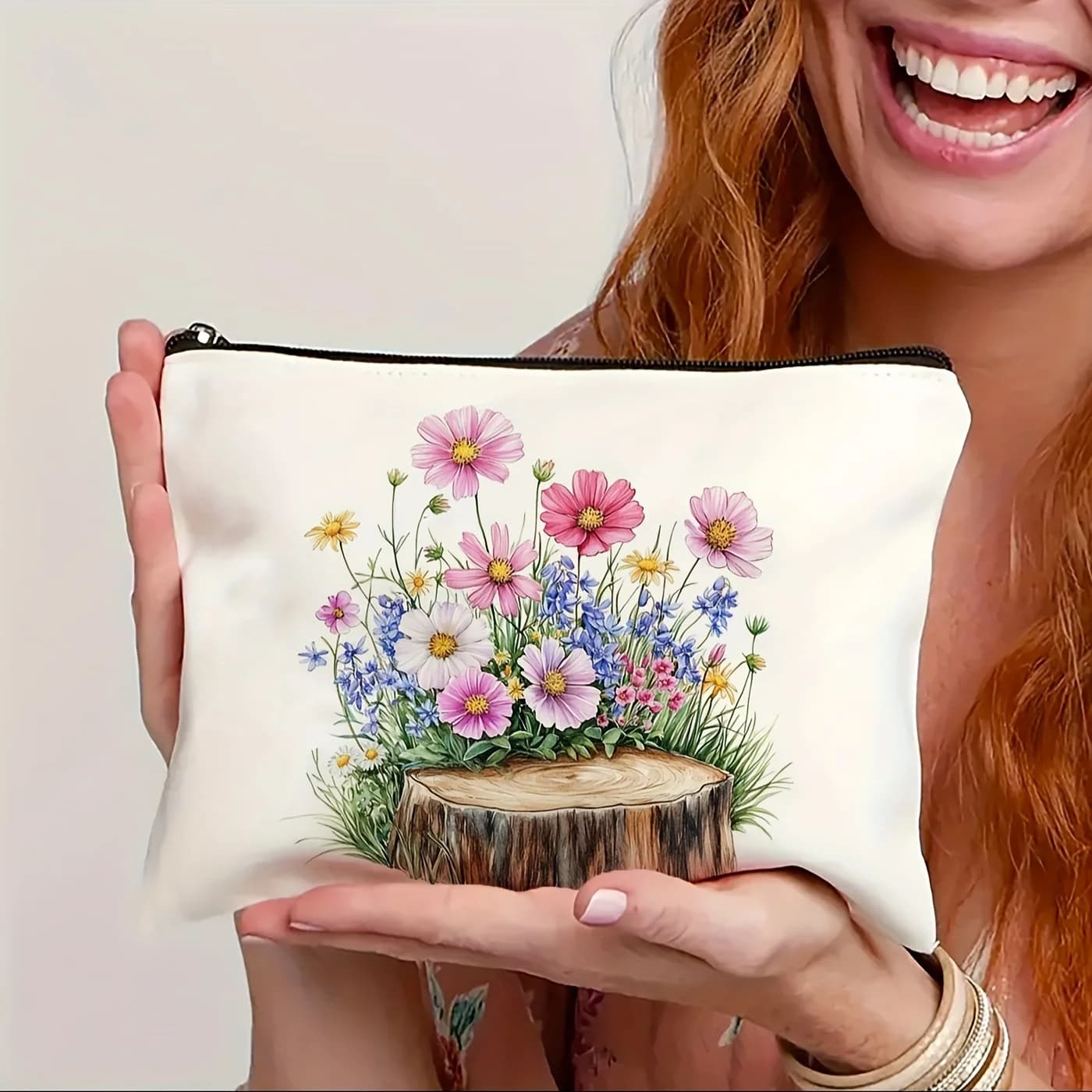 Una borsa per il trucco con motivo floreale primaverile: custodia multifunzionale con cerniera, borsa per riporre gioielli, piccola stora con cerniera da viaggio perfetta