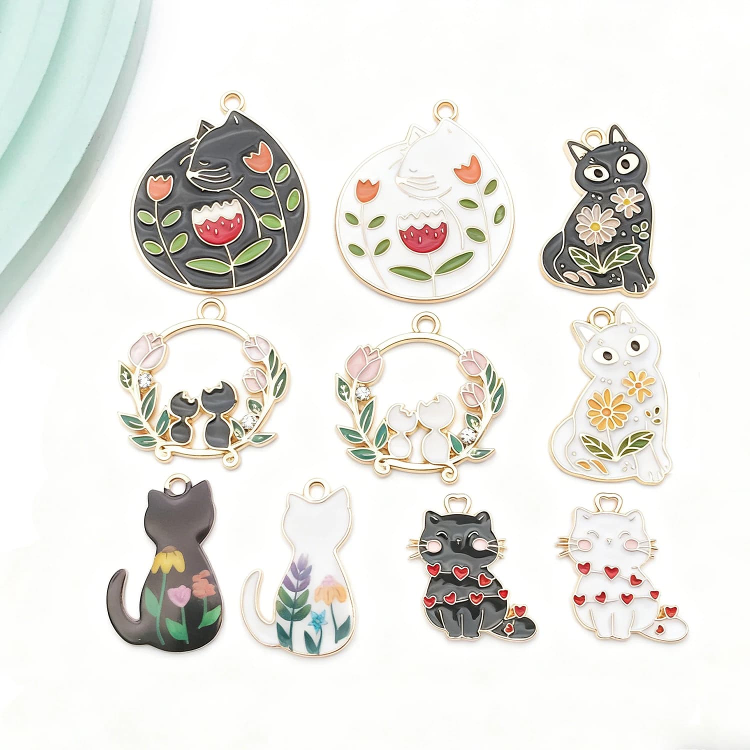 Set di ciondoli per gatti popolari in resina da 5/10 pezzi - Materiali artigianali fai-da-te per orecchini, bracciali, collane, portachiavi e accessori per borse fatti a mano