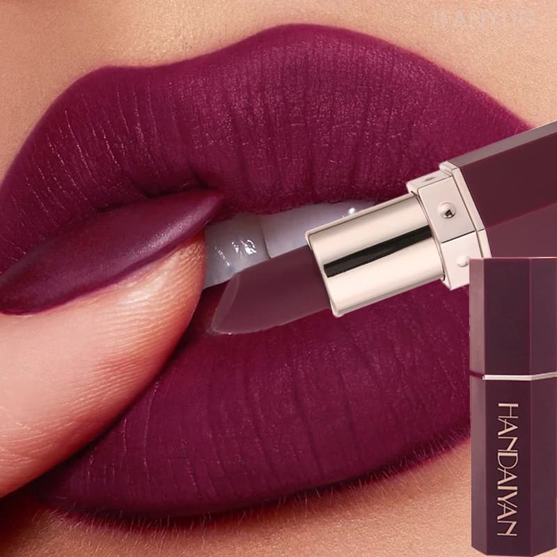 Matte Velvet Lipstick Durable Raincoat Purple Color Polished Lipstick Hydrate Lipstick Does Not Fade Luxury Lip Makeup