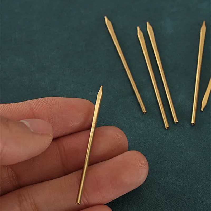 1 Pezzo Ago per Cuciture in Pelle Fai da Te, Ago in Ottone a Testa Piatta per Cuciture Artigianali, Strumento per Bordi in Pelle con Foro Rotondo