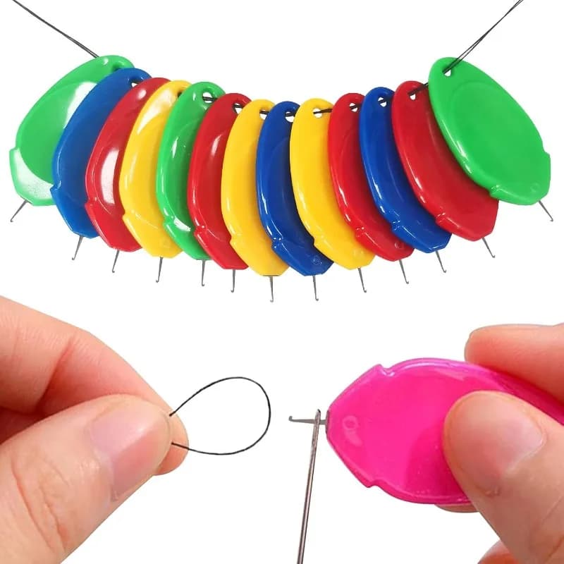 Infila aghi facili con scatola trasparente, 5 colori casuali: perfetti per macchine da cucire e artigianato