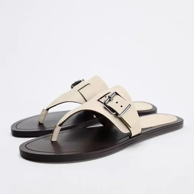 Infradito piatte da donna 2025 Estate Luxury Brand Cintura con fibbia Scarpe da spiaggia da donna Suola antiscivolo Pantofole per il tempo libero traspiranti per esterni