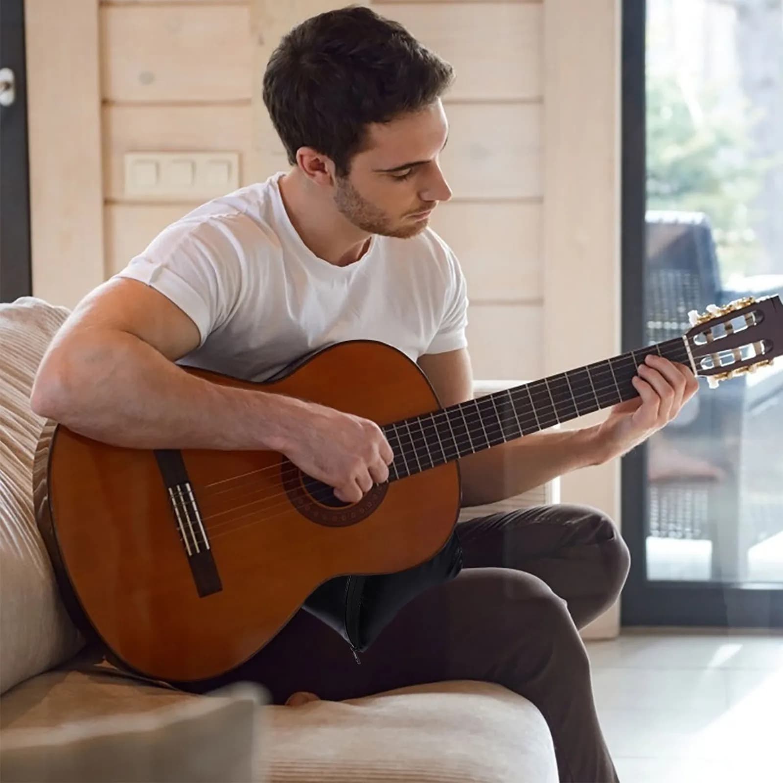 Poggiapiedi per Chitarra Classica Sintetica, Sgabello per Flamenco con Fascia Elastica Nera, Struttura Stabile, Cuscino per Suonare la Chitarra
